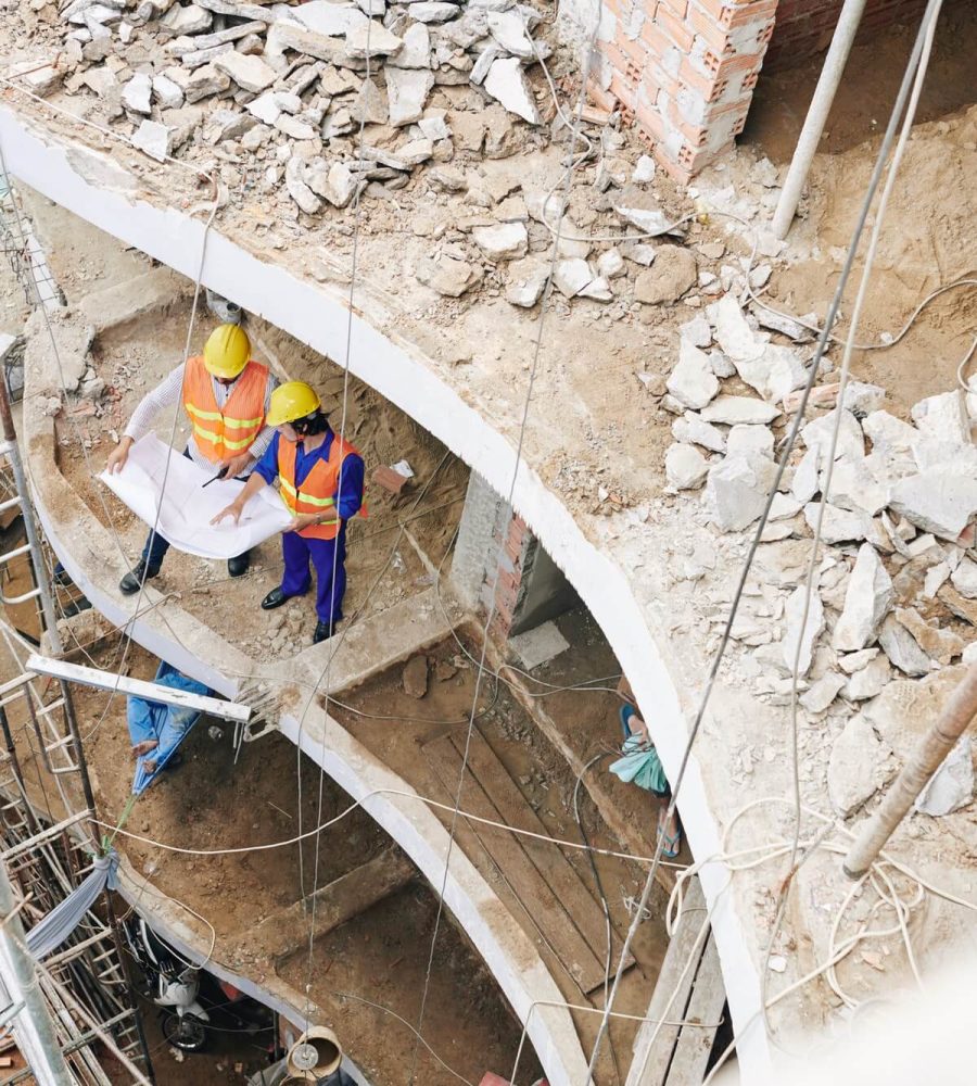 workers-building-hotel-1.jpg